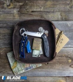 Benchmade 940-1 Osborne AXIS Lock Knife Carbon Fiber (3.4" Stonewash) S90V -Bladehq Store Benchmade 940 2 Osborne AXIS Lock Knife Black G 10 Satin 940 2 BHQ 36208 lifestyle web 3